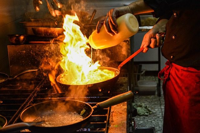Olivenöl zum Kochen und Braten Olivenöl zum Kochen und Braten