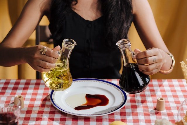 Ist Balsamico Rotweinessig?