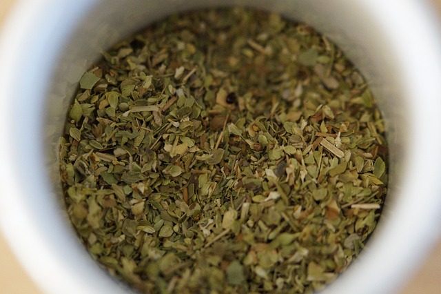 Kann Oregano schlecht werden?