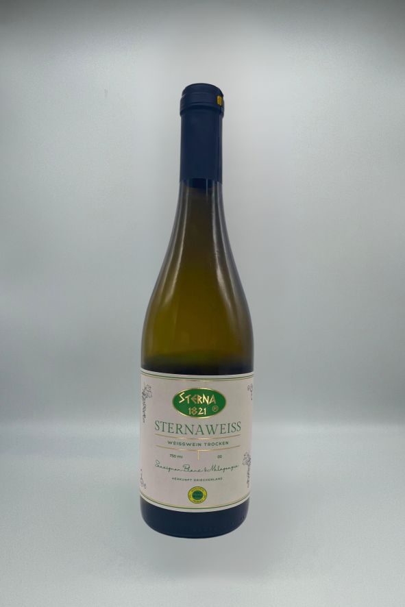Sternaweisswein 02 Sauvignon Blanc & Malagouzia Sauvignon Blanc & Malagouzia, echter griechischer Weisswein, blumiger & fruchtiger Geschmack mit einer Zitrus Nuance, strahlende goldene Struktur, trocken, aus Messinias Süd-Peloponnes.